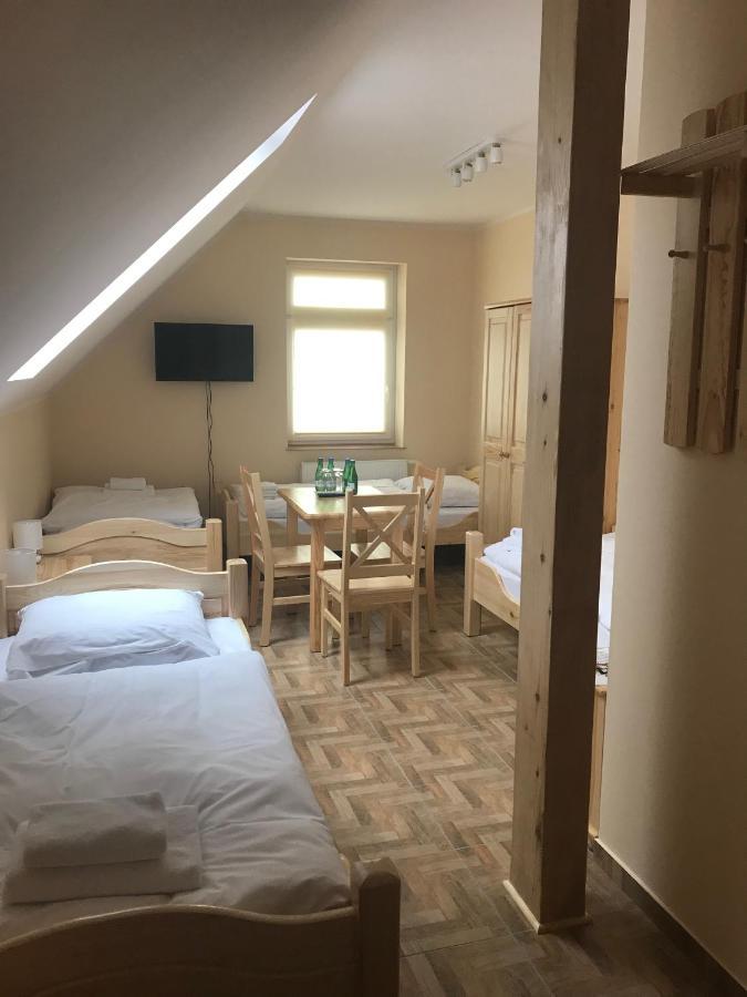 Siedem Drzew Hotel Biskupice  ภายนอก รูปภาพ