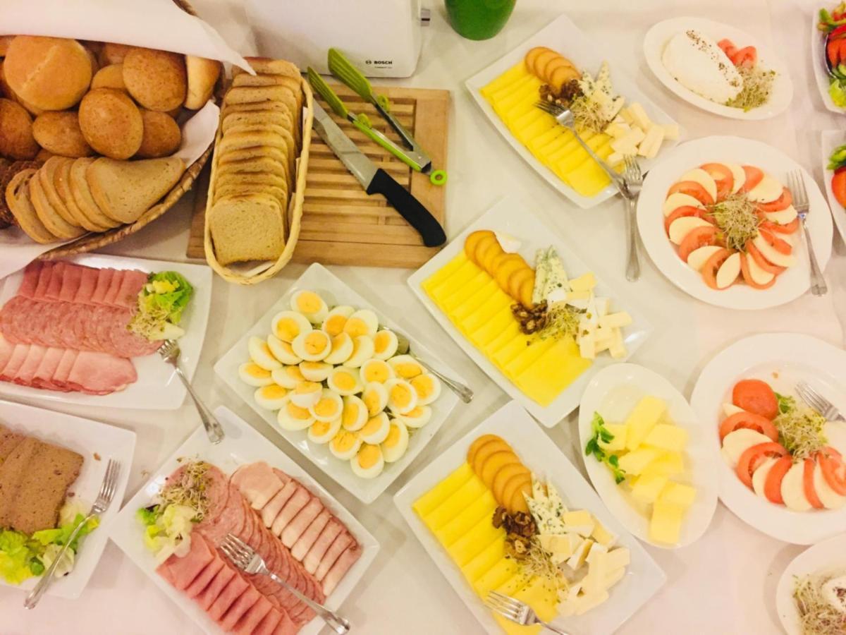 Siedem Drzew Hotel Biskupice  ภายนอก รูปภาพ