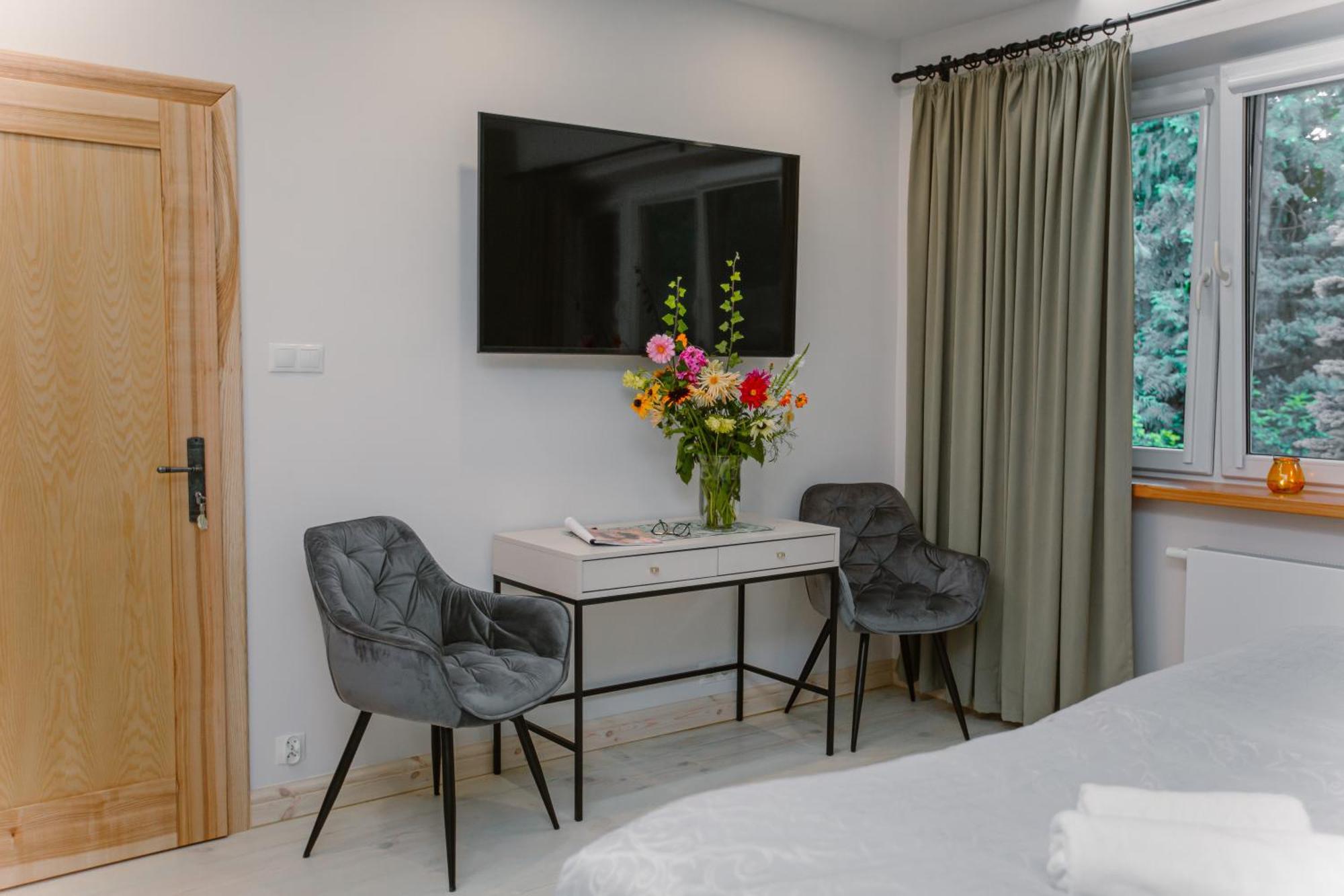Siedem Drzew Hotel Biskupice  ภายนอก รูปภาพ