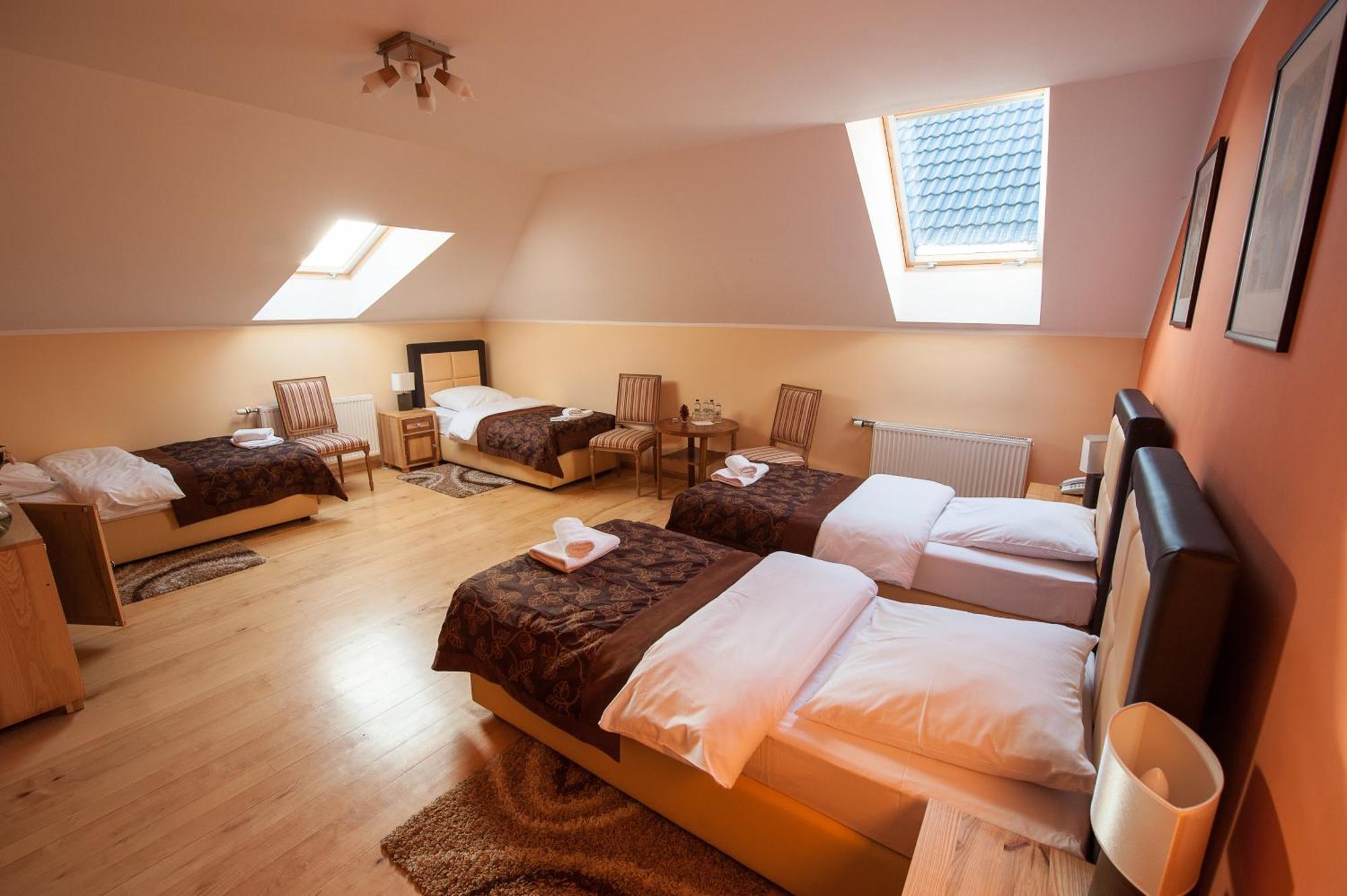 Siedem Drzew Hotel Biskupice  ห้อง รูปภาพ